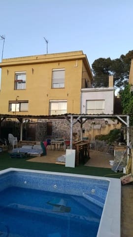 4 quarto Moradia em Banda para venda em Sant Pere de Ribes com piscina - 290 000 € (Ref: 9833563)