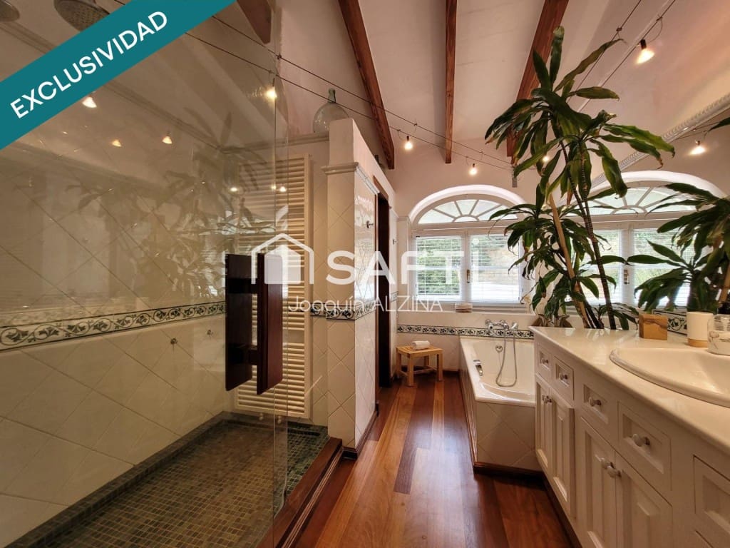 7 bedroom Villa for sale in Mahon / Mao with pool garage - € 1,650,000 (Ref: 9836268)