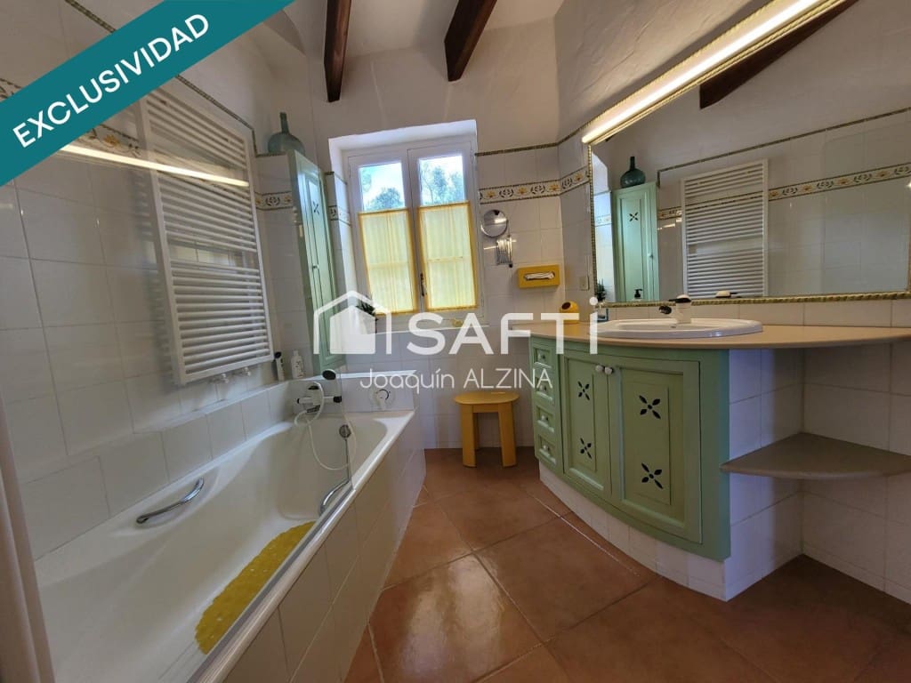 7 bedroom Villa for sale in Mahon / Mao with pool garage - € 1,650,000 (Ref: 9836268)