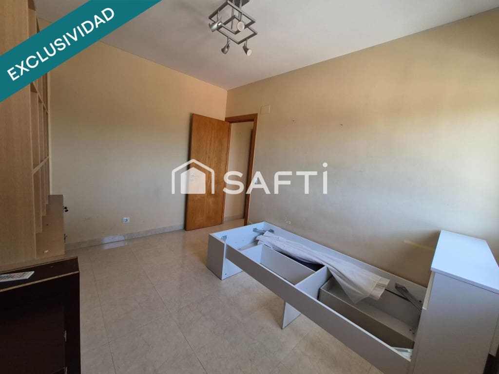 4 bedroom Villa for sale in Tordera with pool garage - € 354,000 (Ref: 9836269)