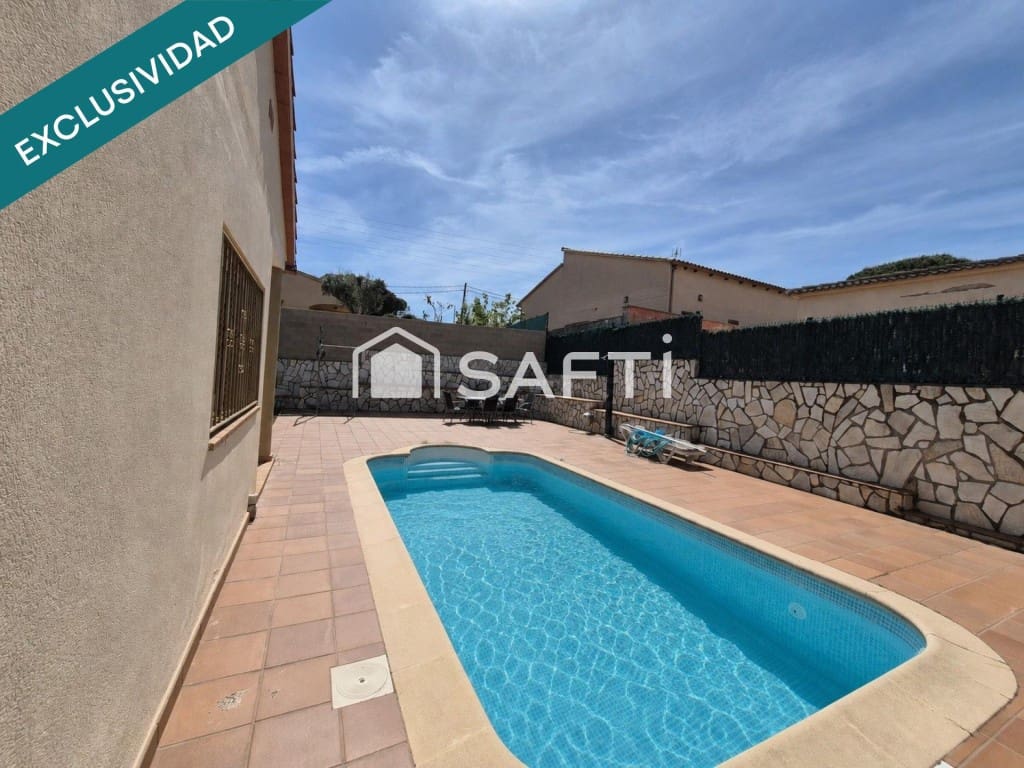 4 bedroom Villa for sale in Tordera with pool garage - € 354,000 (Ref: 9836269)
