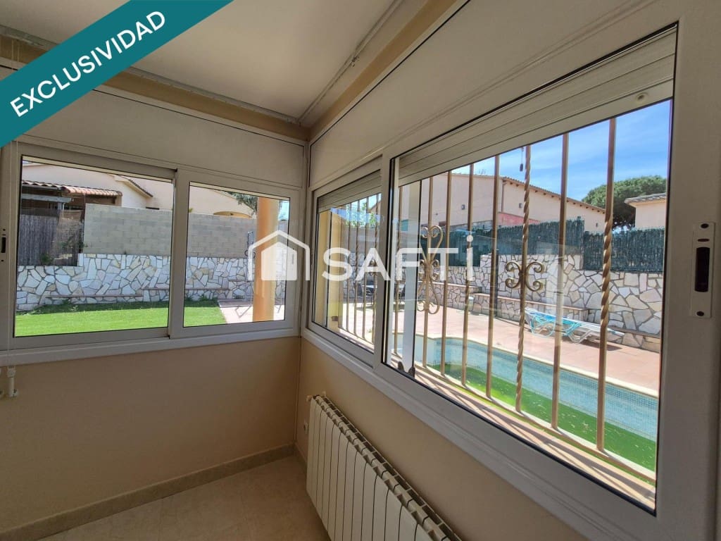 4 bedroom Villa for sale in Tordera with pool garage - € 354,000 (Ref: 9836269)