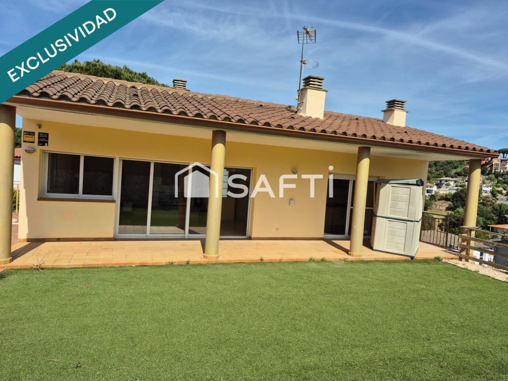 4 bedroom Villa for sale in Tordera with pool garage - € 354,000 (Ref: 9836269)