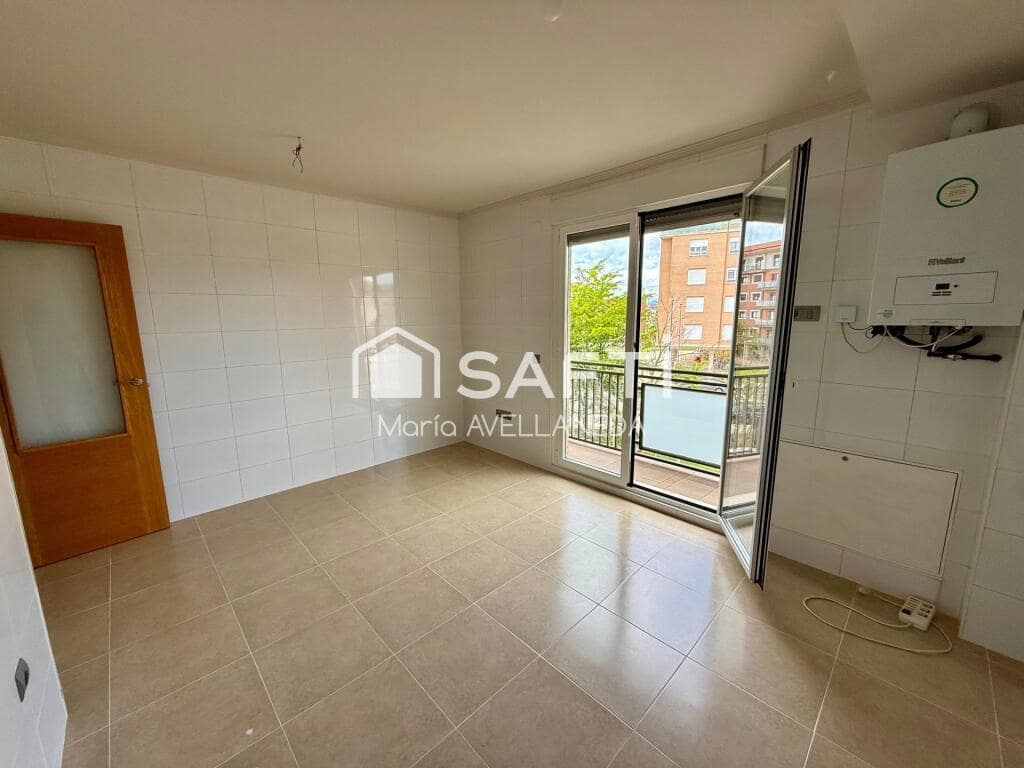 3 bedroom Apartment for sale in Leon city - € 185,000 (Ref: 9836273)