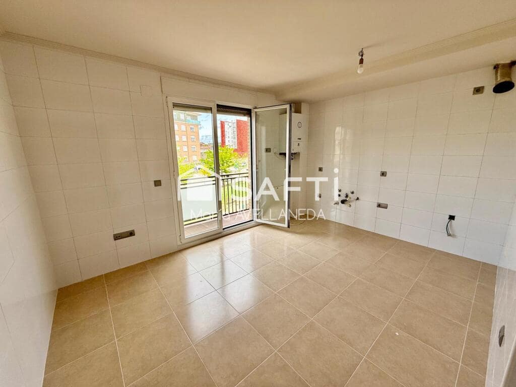 3 bedroom Apartment for sale in Leon city - € 185,000 (Ref: 9836273)
