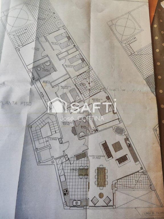 5 bedroom Villa for sale in Gilet with garage - € 340,000 (Ref: 9836275)