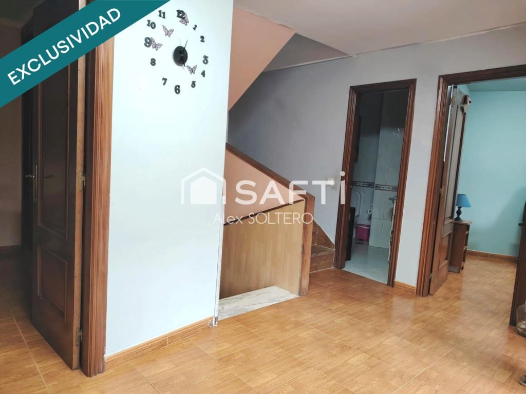 4 bedroom Villa for sale in Baiona - € 169,500 (Ref: 9836276)