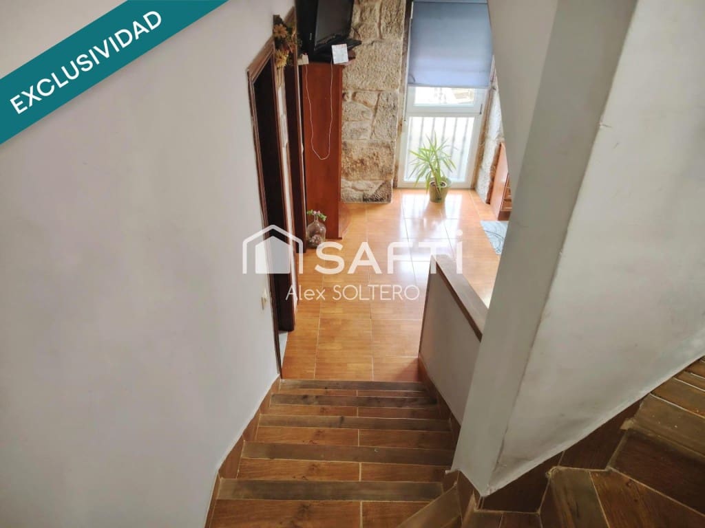 4 bedroom Villa for sale in Baiona - € 169,500 (Ref: 9836276)