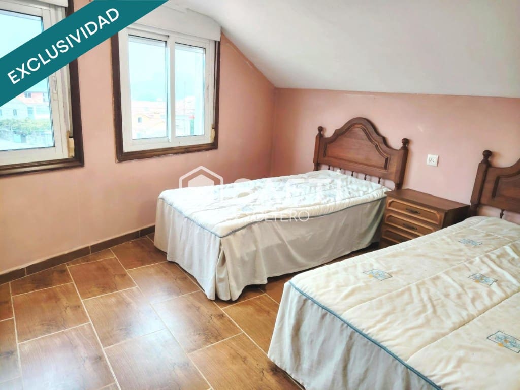 4 bedroom Villa for sale in Baiona - € 169,500 (Ref: 9836276)