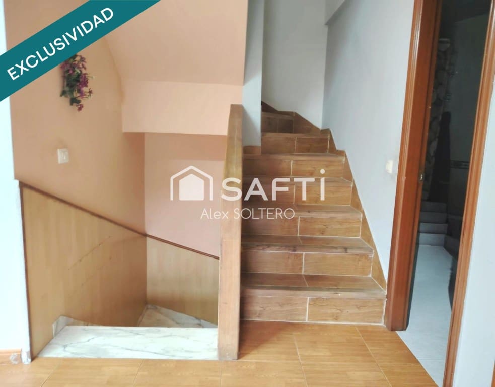 4 bedroom Villa for sale in Baiona - € 169,500 (Ref: 9836276)