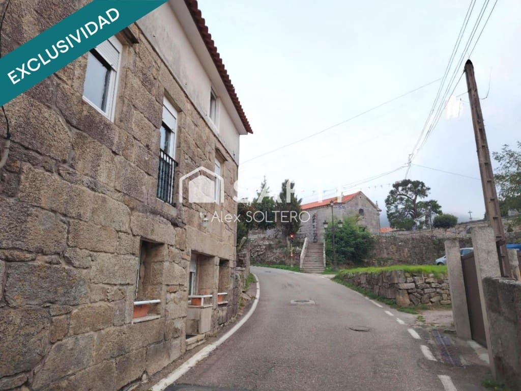 4 bedroom Villa for sale in Baiona - € 169,500 (Ref: 9836276)