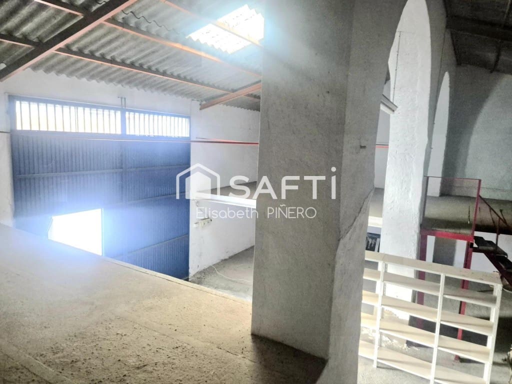5 bedroom Terraced Villa for sale in Puebla de la Calzada with garage - € 125,000 (Ref: 9839110)