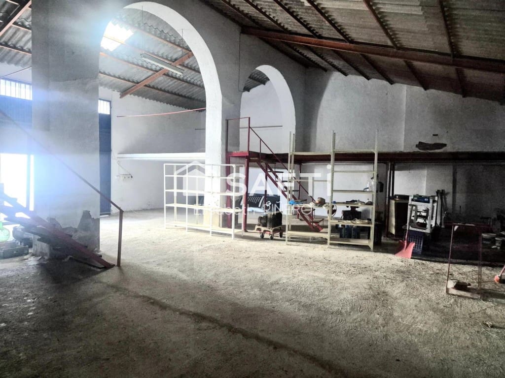 5 bedroom Terraced Villa for sale in Puebla de la Calzada with garage - € 125,000 (Ref: 9839110)