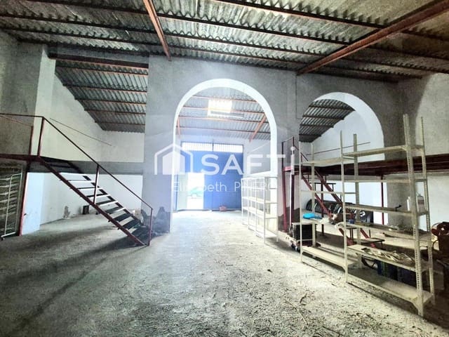 Adosado de 5 habitaciones en Puebla de la Calzada en venta con garaje - 125.000 € (Ref: 9839110)
