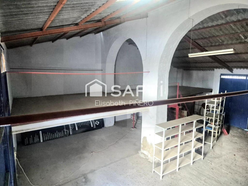 5 bedroom Terraced Villa for sale in Puebla de la Calzada with garage - € 125,000 (Ref: 9839110)
