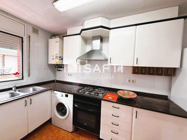3 chambre Appartement à vendre à Malgrat de Mar - 260 000 € (Ref: 9839112)