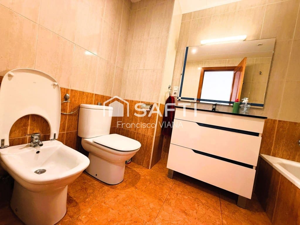 3 bedroom Apartment for sale in Malgrat de Mar - € 260,000 (Ref: 9839112)