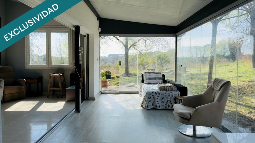 2 bedroom Finca/Country House for sale in Vilobi d'Onyar with pool - € 200,000 (Ref: 9839113)