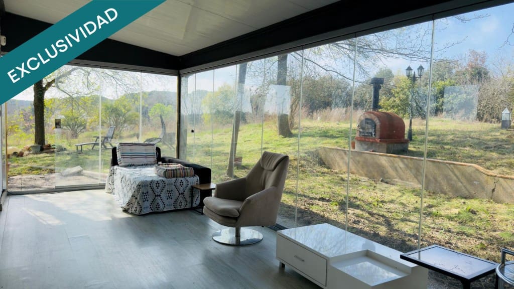 2 bedroom Finca/Country House for sale in Vilobi d'Onyar with pool - € 200,000 (Ref: 9839113)
