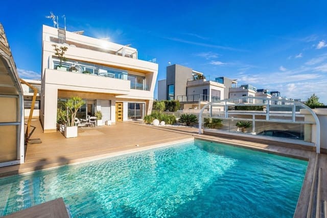 4 Zimmer Villa zu verkaufen in Campoamor, Orihuela mit Pool Garage - 1.890.000 € (Ref: 9839115)