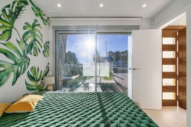 4 Zimmer Villa zu verkaufen in Campoamor, Orihuela mit Pool Garage - 1.890.000 € (Ref: 9839115)