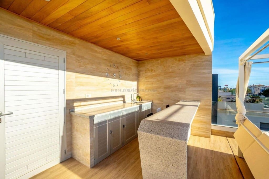 4 Zimmer Villa zu verkaufen in Orihuela mit Pool Garage - 1.890.000 € (Ref: 9839115)