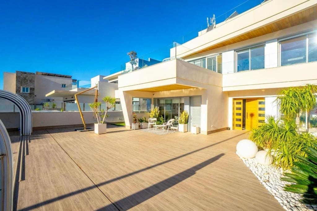 4 Zimmer Villa zu verkaufen in Orihuela mit Pool Garage - 1.890.000 € (Ref: 9839115)