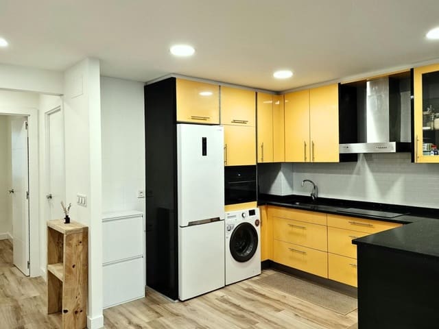Apartamento de 2 habitaciones en Pasaia en venta - 300.000 € (Ref: 9839120)
