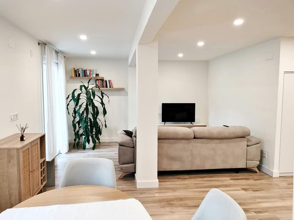 Apartamento de 2 habitaciones en Pasaia en venta - 300.000 € (Ref: 9839120)