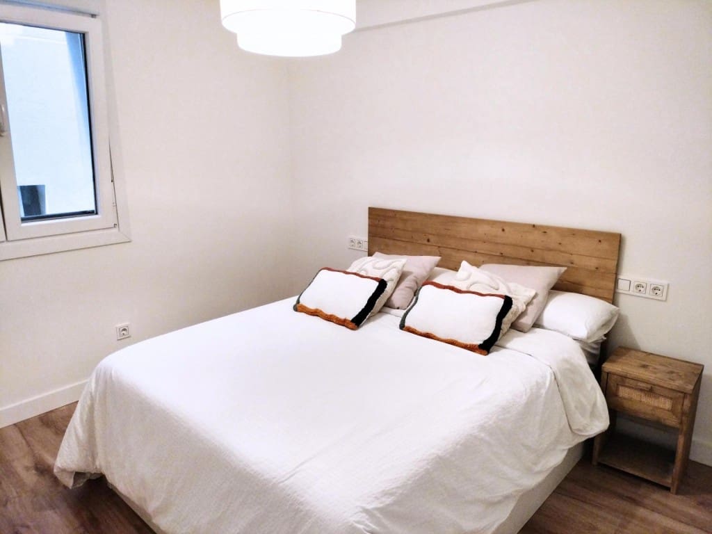 Apartamento de 2 habitaciones en Pasaia en venta - 300.000 € (Ref: 9839120)