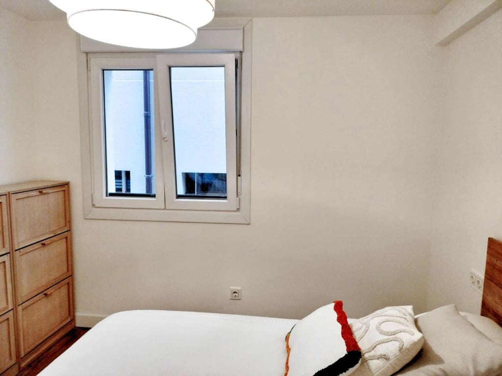 Apartamento de 2 habitaciones en Pasaia en venta - 300.000 € (Ref: 9839120)