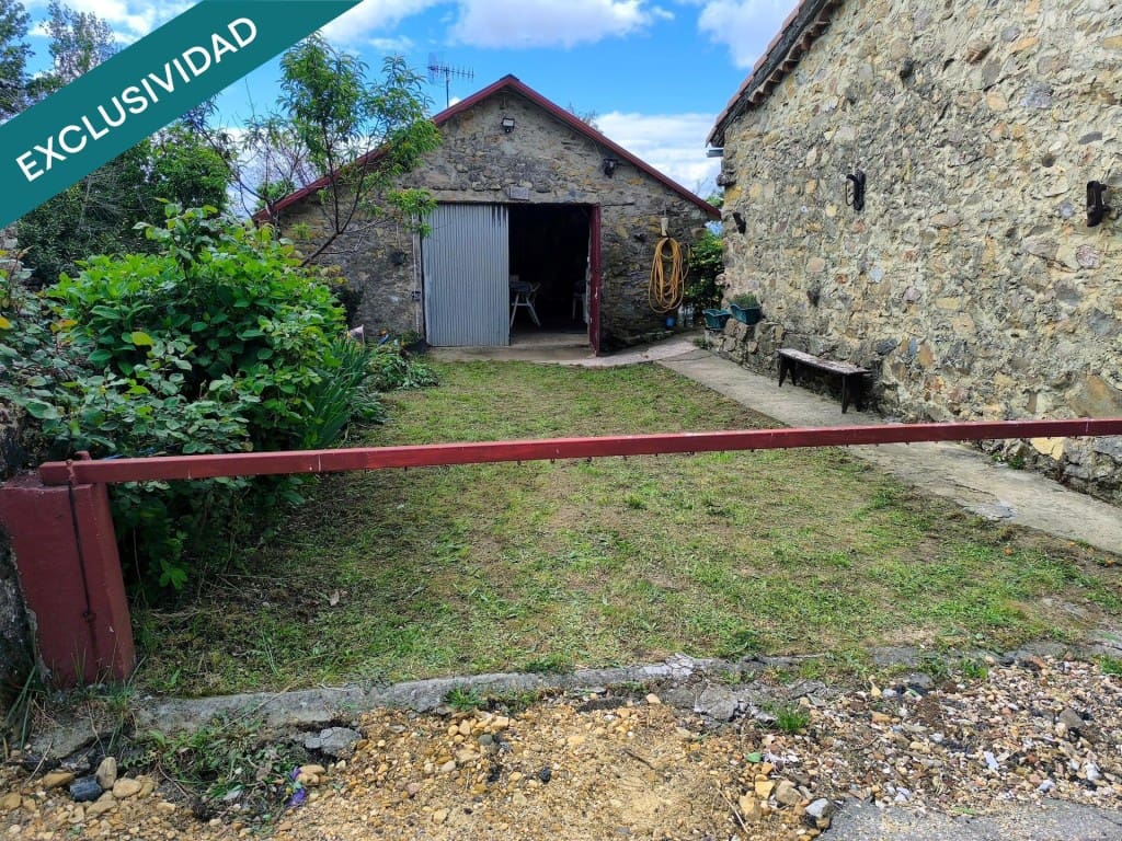 4 camera da letto Finca/Casa di Campagna in vendita in Quintana del Castillo con garage - 55.000 € (Rif: 9842871)