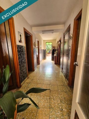 6 bedroom Finca/Country House for sale in Bustillo del Páramo with garage - € 100,000 (Ref: 9842872)