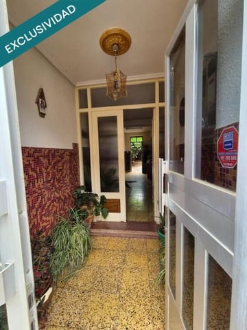 6 bedroom Finca/Country House for sale in Bustillo del Páramo with garage - € 100,000 (Ref: 9842872)