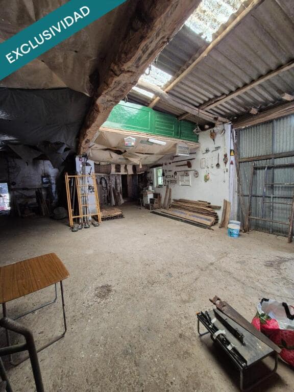 6 soveværelse Finca/Landehus til salg i Bustillo del Paramo med garage - € 90.000 (Ref: 9842872)