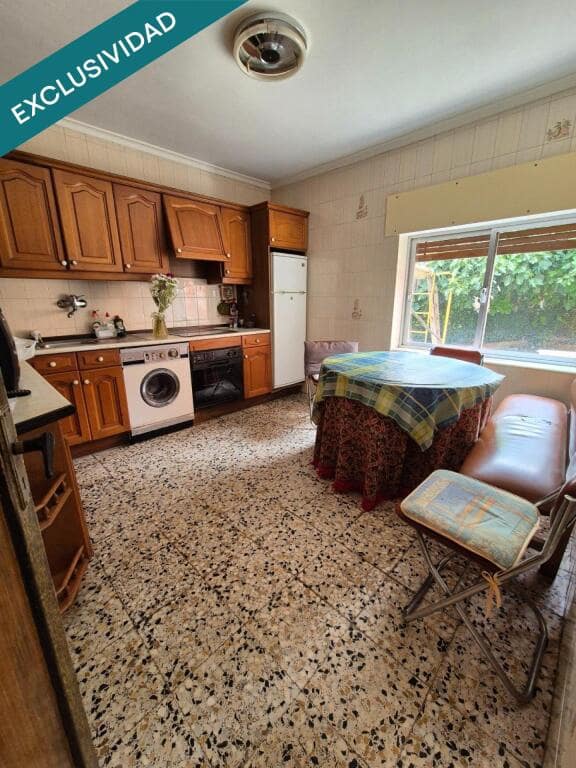 6 soveværelse Finca/Landehus til salg i Bustillo del Paramo med garage - € 90.000 (Ref: 9842872)