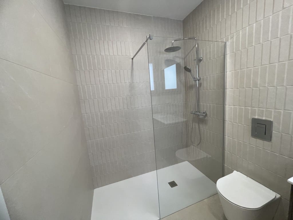 3 bedroom Villa for sale in Heredades - € 359,900 (Ref: 9843209)