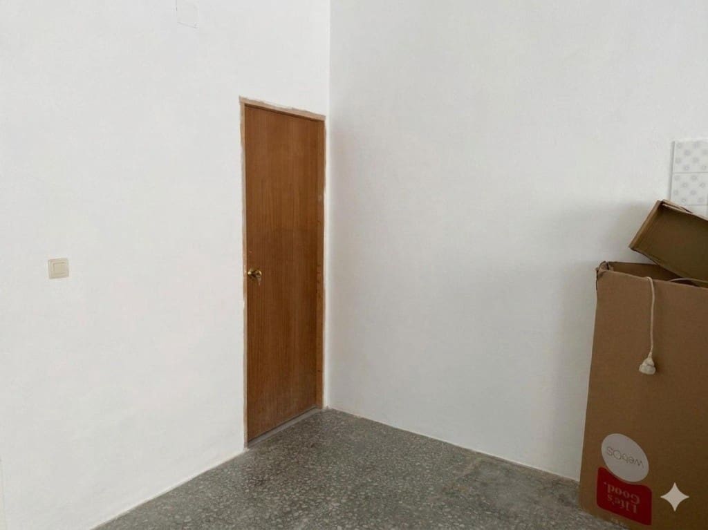 4 bedroom Terraced Villa for sale in Castalla with garage - € 191,500 (Ref: 9843298)