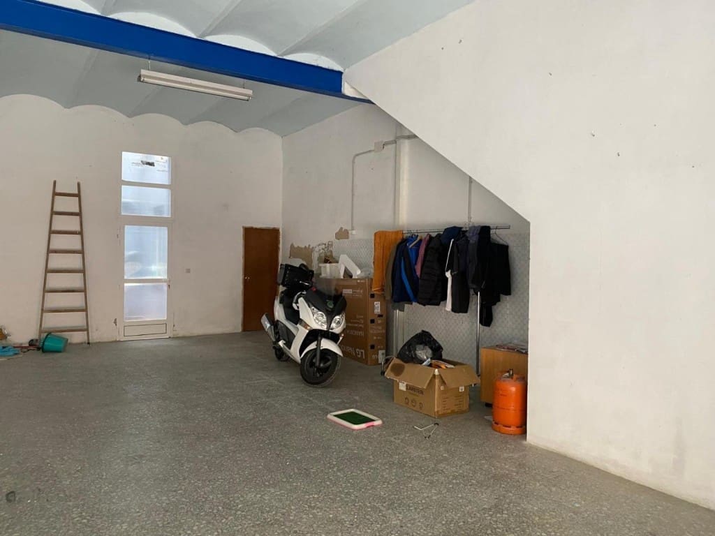 4 bedroom Terraced Villa for sale in Castalla with garage - € 191,500 (Ref: 9843298)