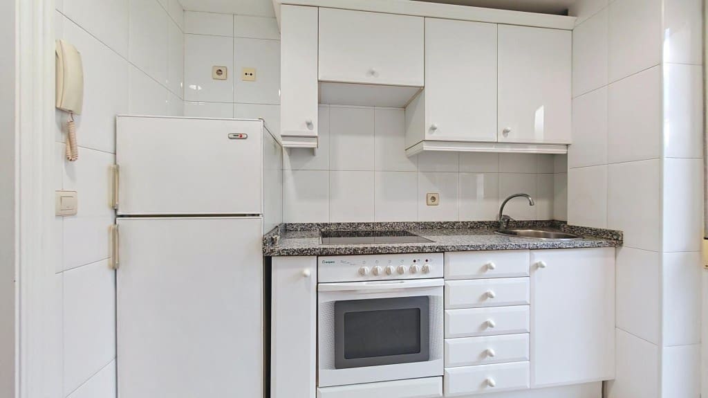 Apartamento de 3 habitaciones en Tineo en venta - 99.000 € (Ref: 9845331)