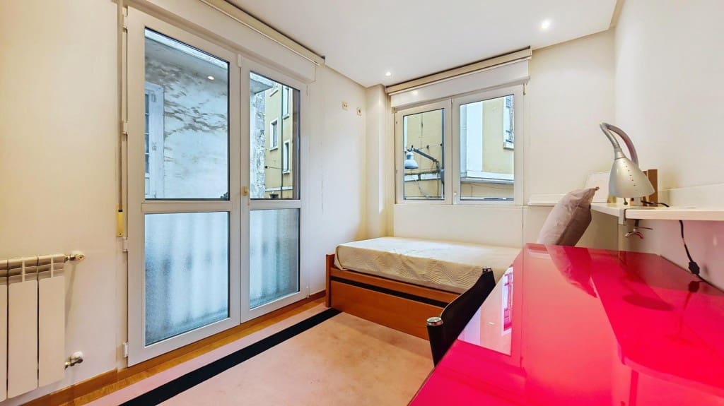 Apartamento de 3 habitaciones en Tineo en venta - 99.000 € (Ref: 9845331)