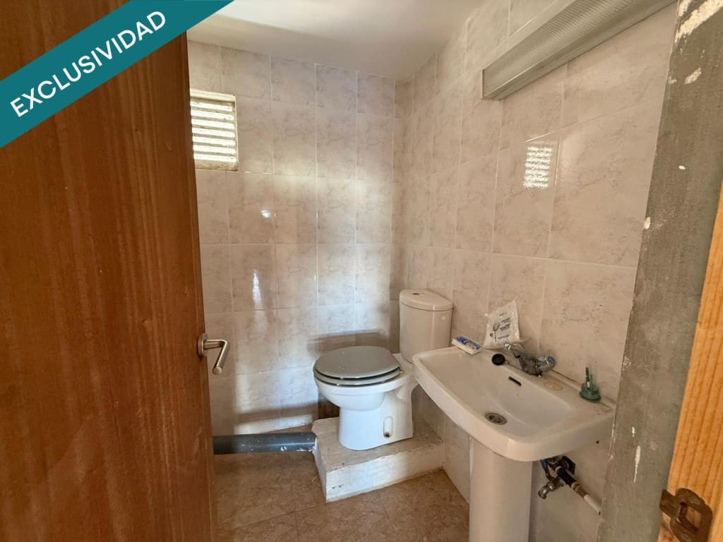 Comercial para venda em Calvia - 149 000 € (Ref: 9845333)
