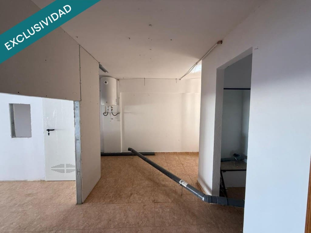 Comercial para venda em Calvia - 149 000 € (Ref: 9845333)