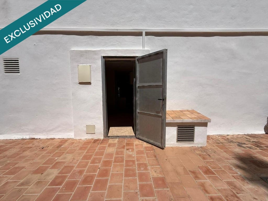 Comercial para venda em Calvia - 149 000 € (Ref: 9845333)