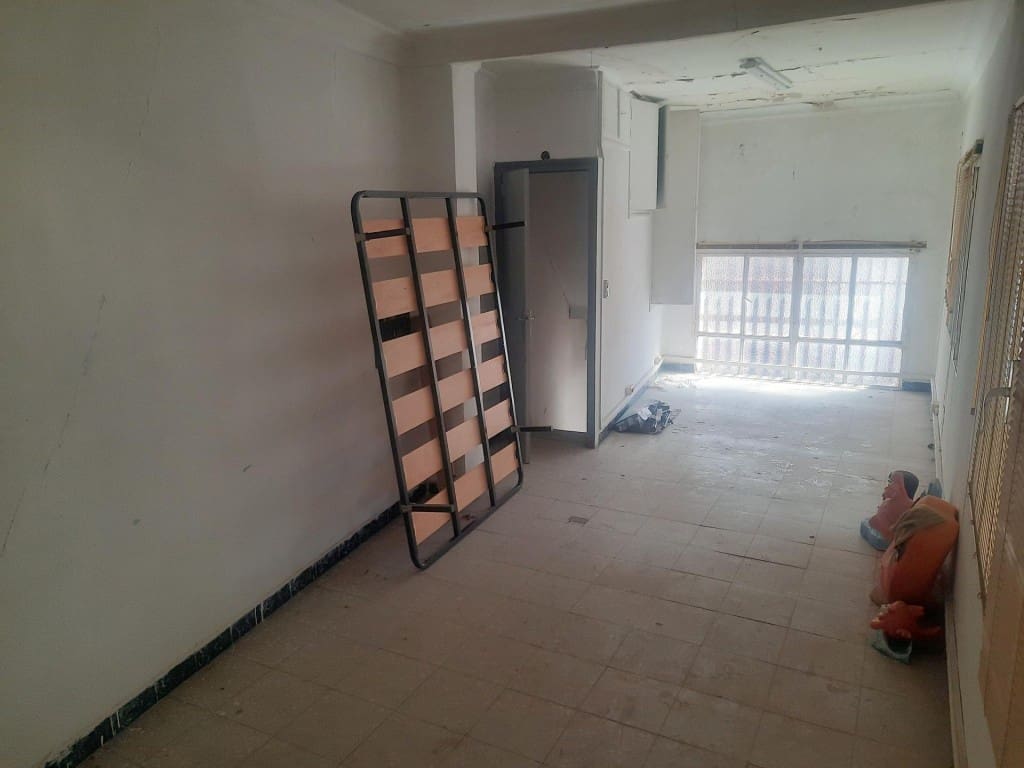 Commercieel te koop in Sagunto / Sagunt - € 150.000 (Ref: 9845335)