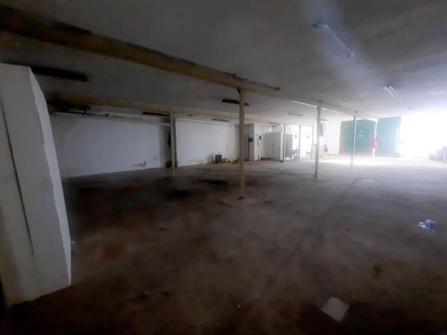 Commercieel te koop in Sagunto / Sagunt - € 150.000 (Ref: 9845335)