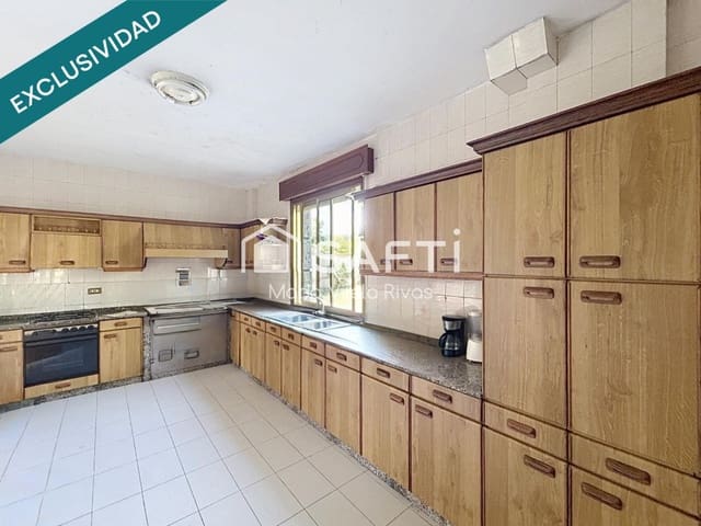 7 sypialnia Willa na sprzedaż w Meis z garażem - 343 000 € (Ref: 9845336)