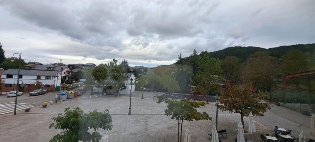 5 bedroom Terraced Villa for sale in Ponferrada with garage - € 230,000 (Ref: 9845341)