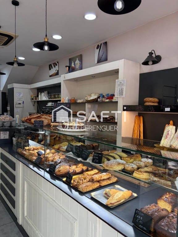 Gewerbe zu verkaufen in Barcelona Stadt - 200.000 € (Ref: 9845344)