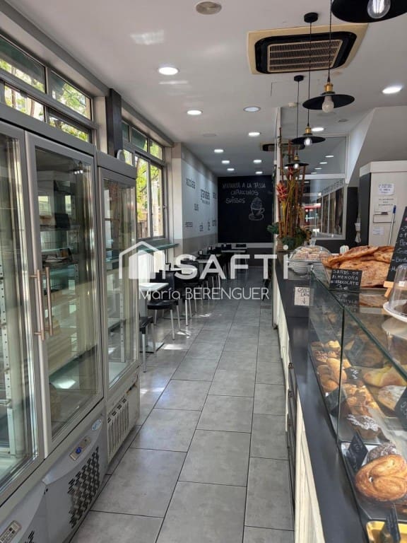 Gewerbe zu verkaufen in Barcelona Stadt - 200.000 € (Ref: 9845344)